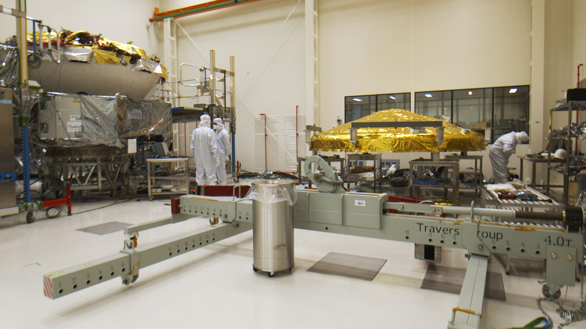 tasi_clean_room_exomars_00003